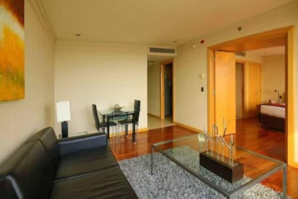 Boulevard Ferrat 4* Santiago del Cile