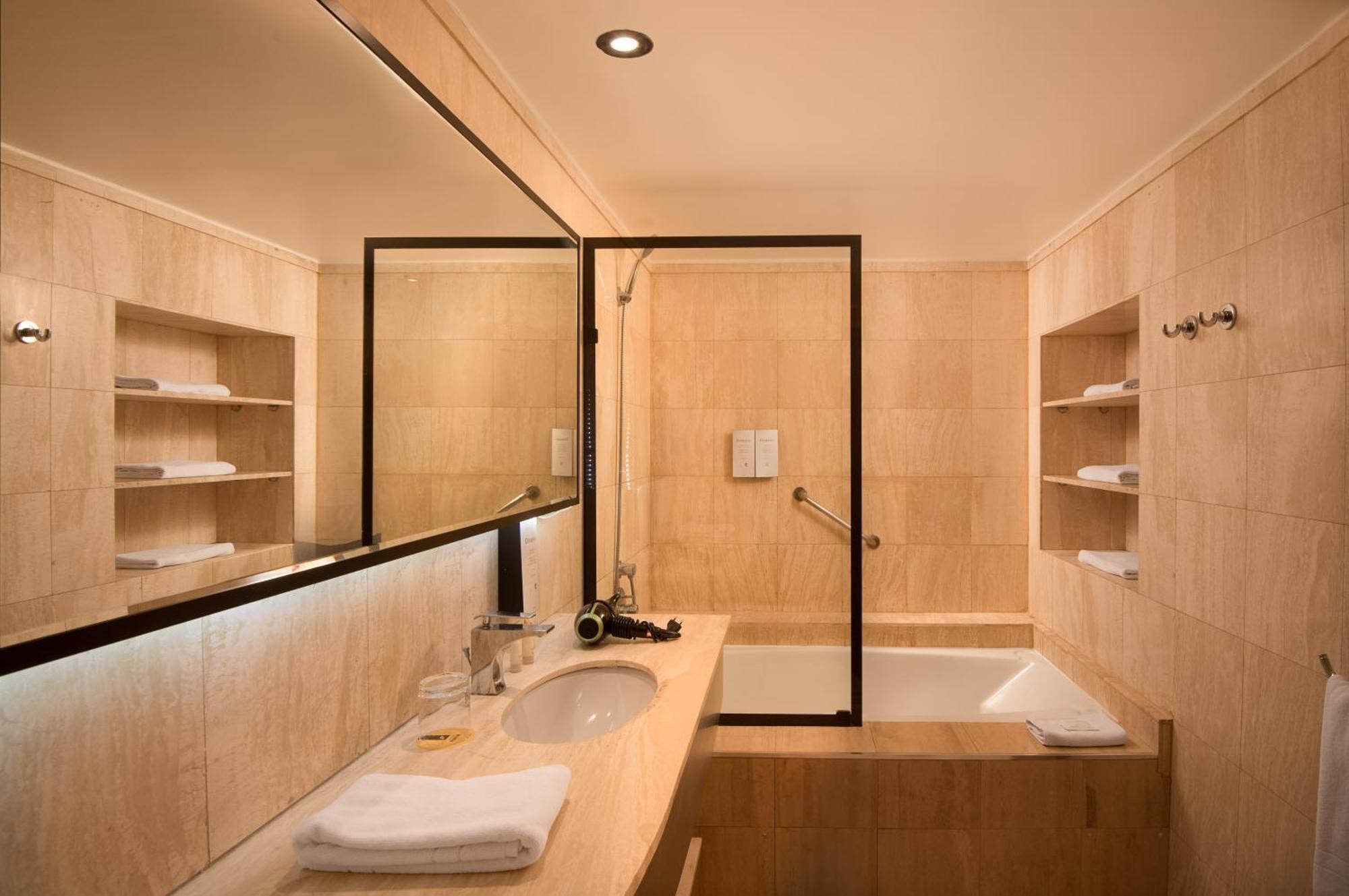 Boulevard Ferrat Hotel 4*