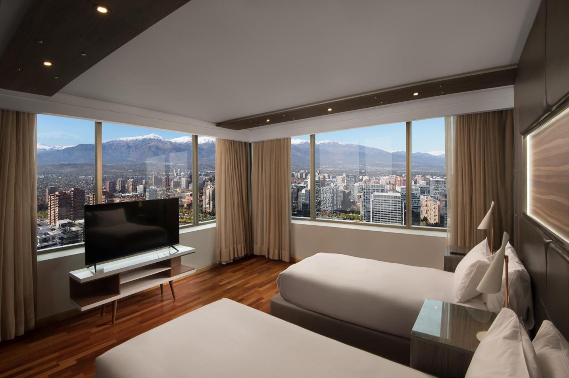 Boulevard Ferrat 4*