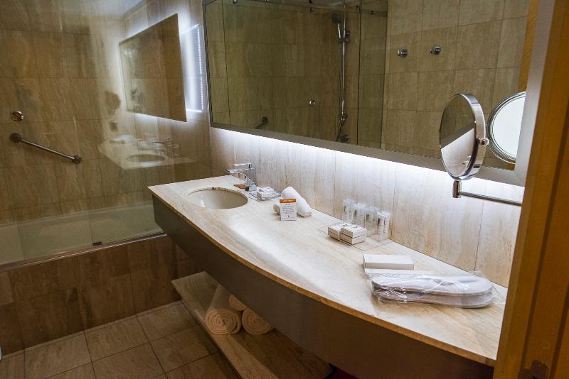 Hotel Boulevard Ferrat 4*